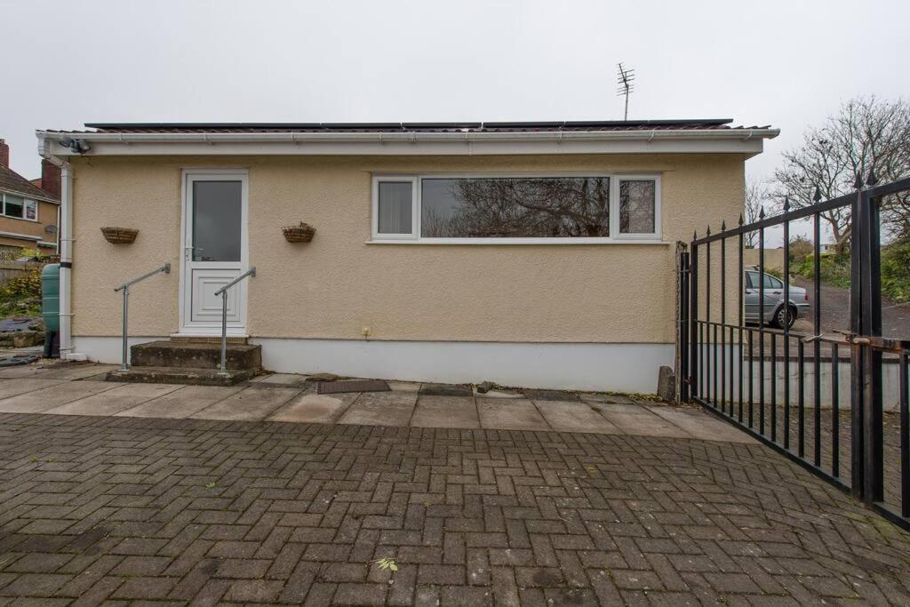 Bristol Self-Catering Studio+Kitchen+Parking Bagian luar foto
